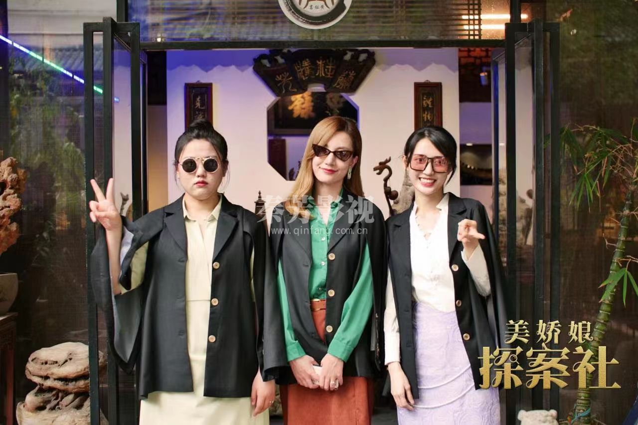 学员李丹参加《美娇娘探案社》化妆工作7