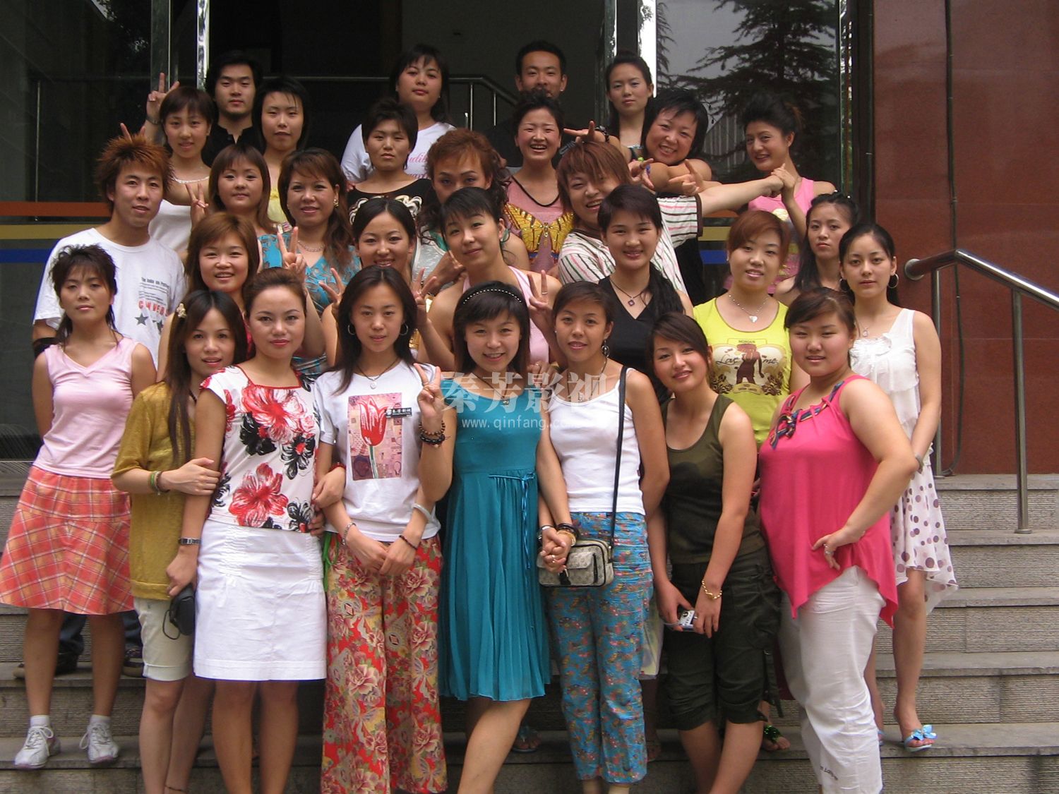 影视剧组化妆师男的多还是女的多