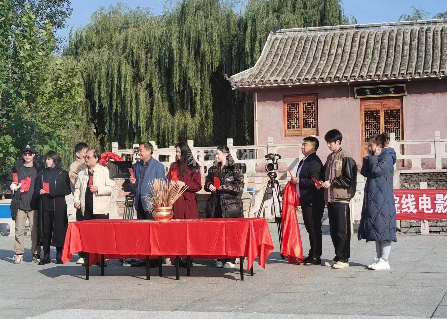 恭喜小朵，丛润洁同学就业剧组《美丽的心事》杀青大吉