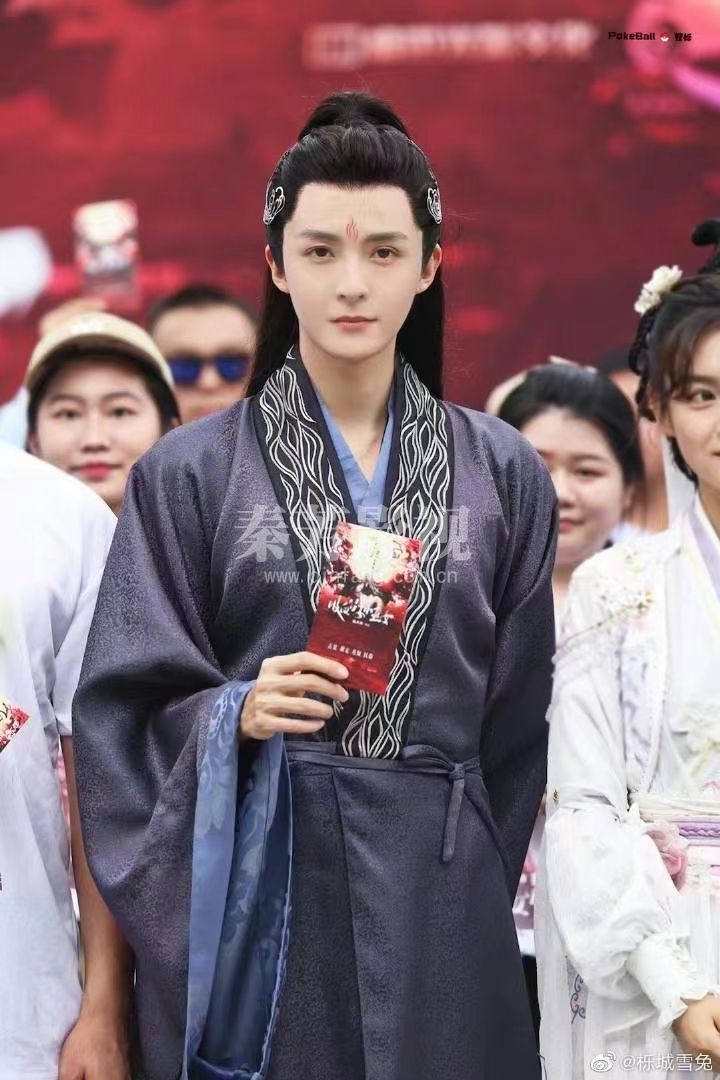 《吸血公子小巫女》管栎、屠芷莹领衔主演,郑齐、李晨晖、崔永炫、何小龙、王雨柔、黄浩雯、张伊君、钱思怡、楚大龙、孙彩纶