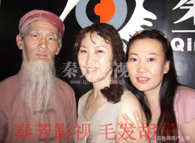 讨论：美甲和化妆哪个更有前途