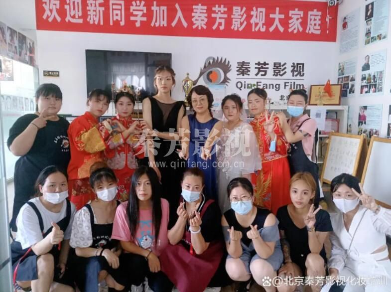 身在剧组工作 如果不会做造型 要怎么办