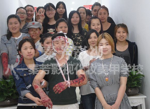 学影视化妆是你后悔的事吗