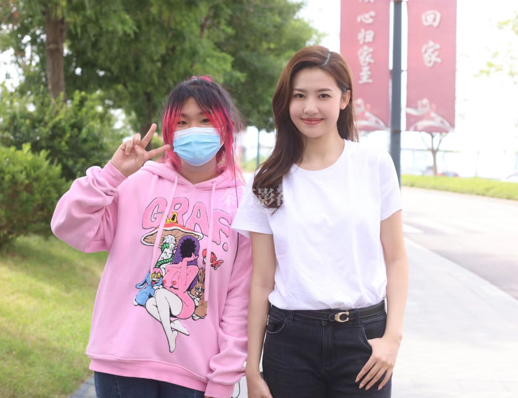 学完影视化妆进剧组的工作体验