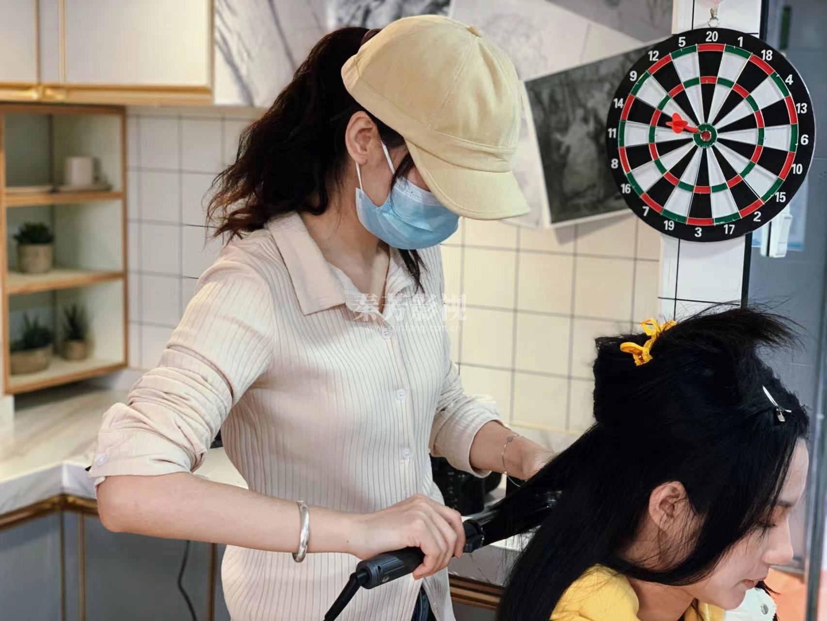 《向阳而生》李一冉为主化妆师