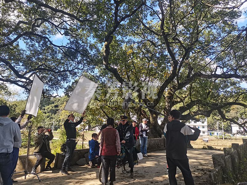 《芒针》我校皮嘉琪担任服装、化妆、梳妆的拍摄