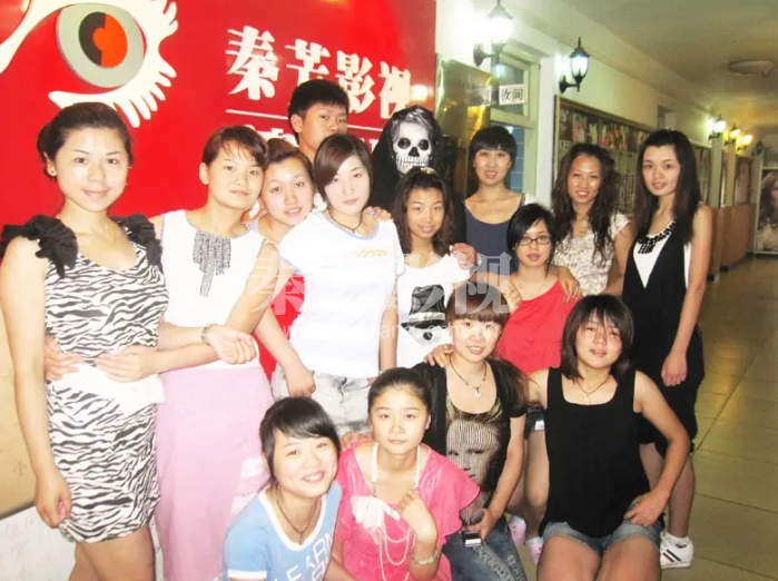 开美甲店如何选择产品