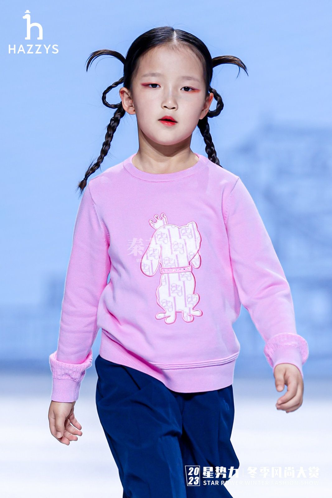 实习学员 参加HAZZYS｜2023AW春夏新品发布会化妆