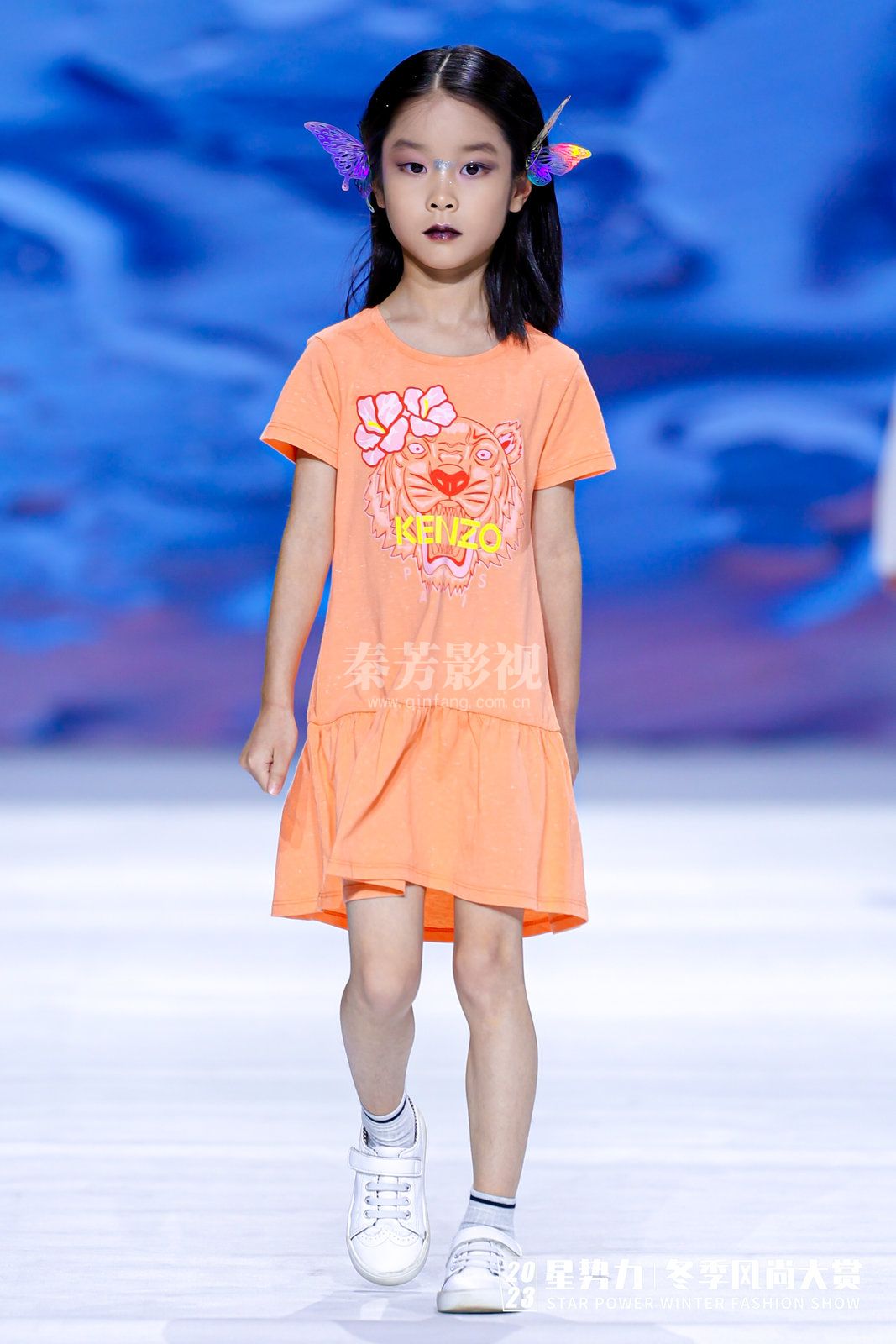 学员参加 KENZO 新势力 新品发布会化妆工作