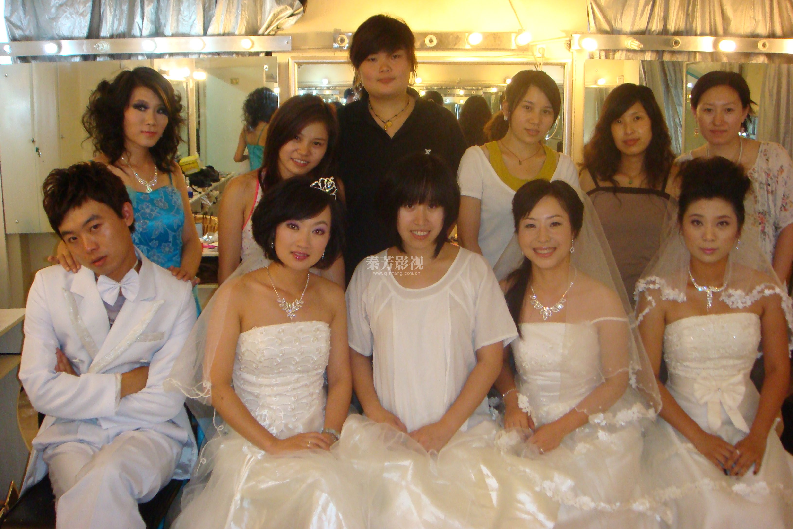 你是怎么学影视化妆的 请问一共交了多少钱