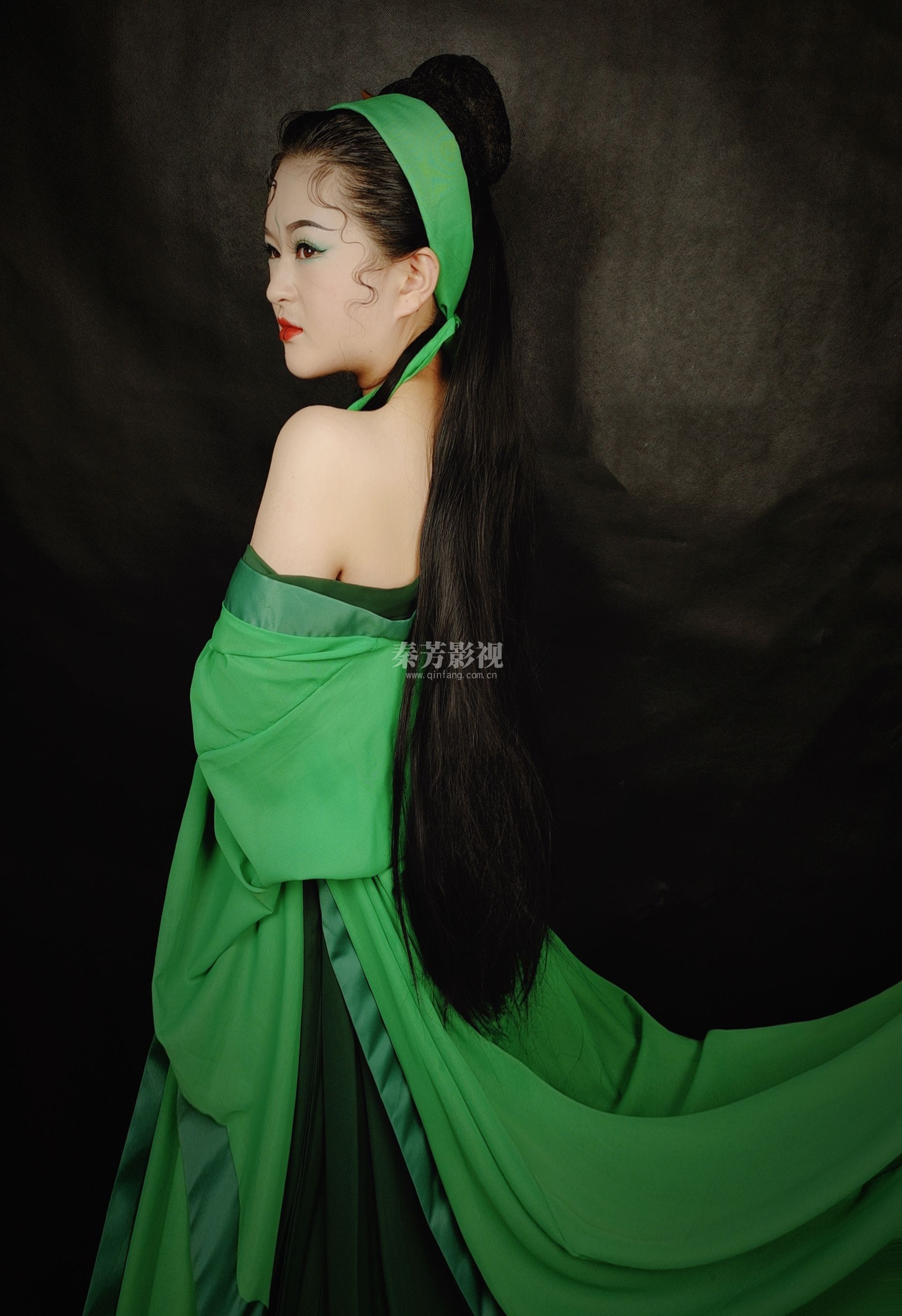 学员《青蛇》装扮