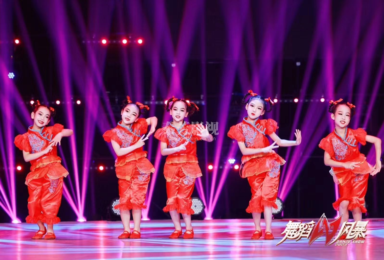 《小杰老师参加节目》舞蹈风暴