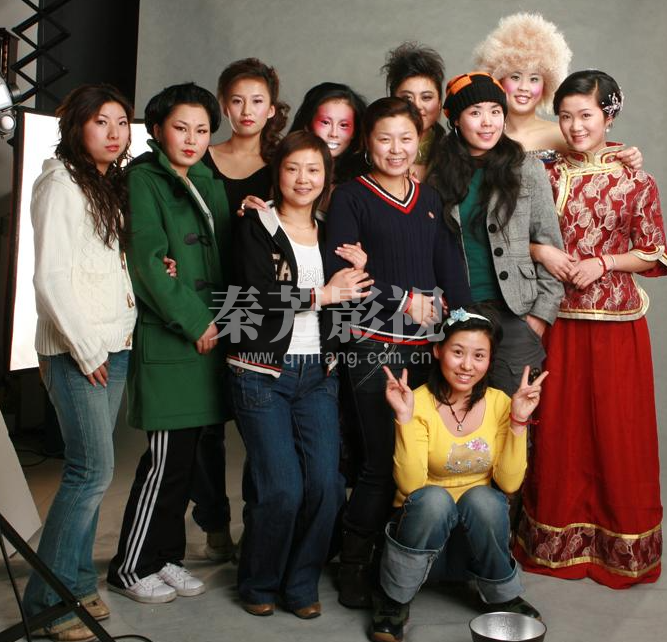 春节想学影视化妆去哪里学最好