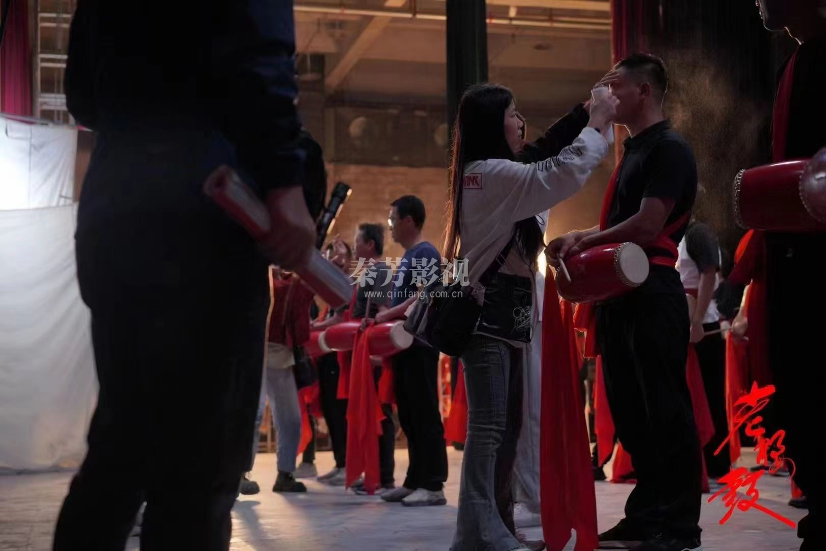 彩云同学就业剧组《老腰鼓》杀青大吉