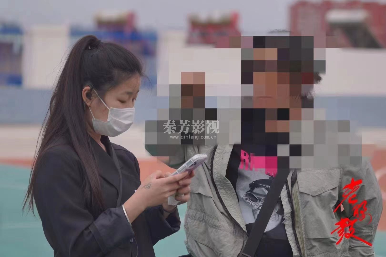 彩云同学就业剧组《老腰鼓》杀青大吉