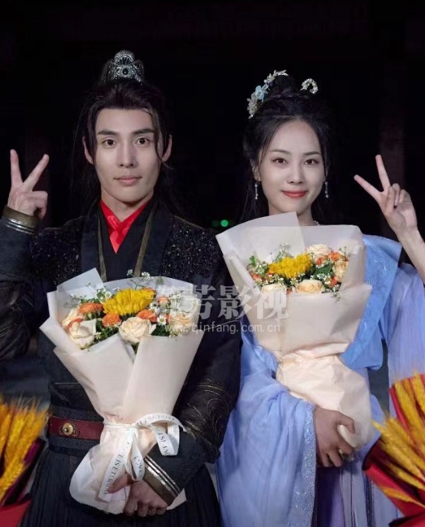 《利刃出鞘》杀青大吉