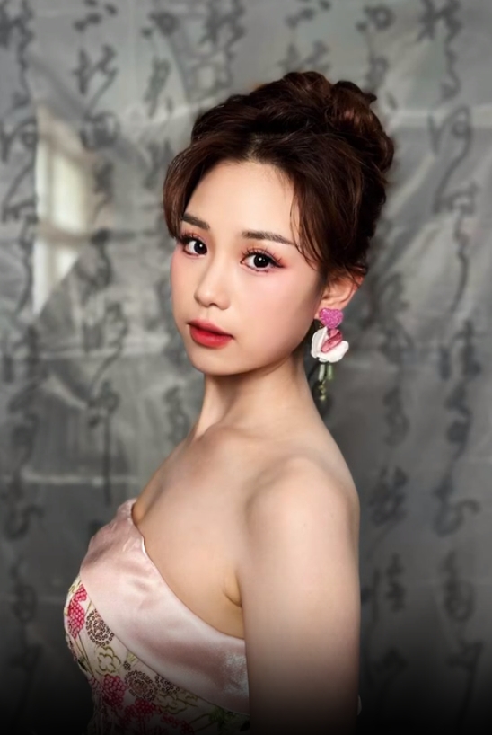 学员打好 基础后设计的作品