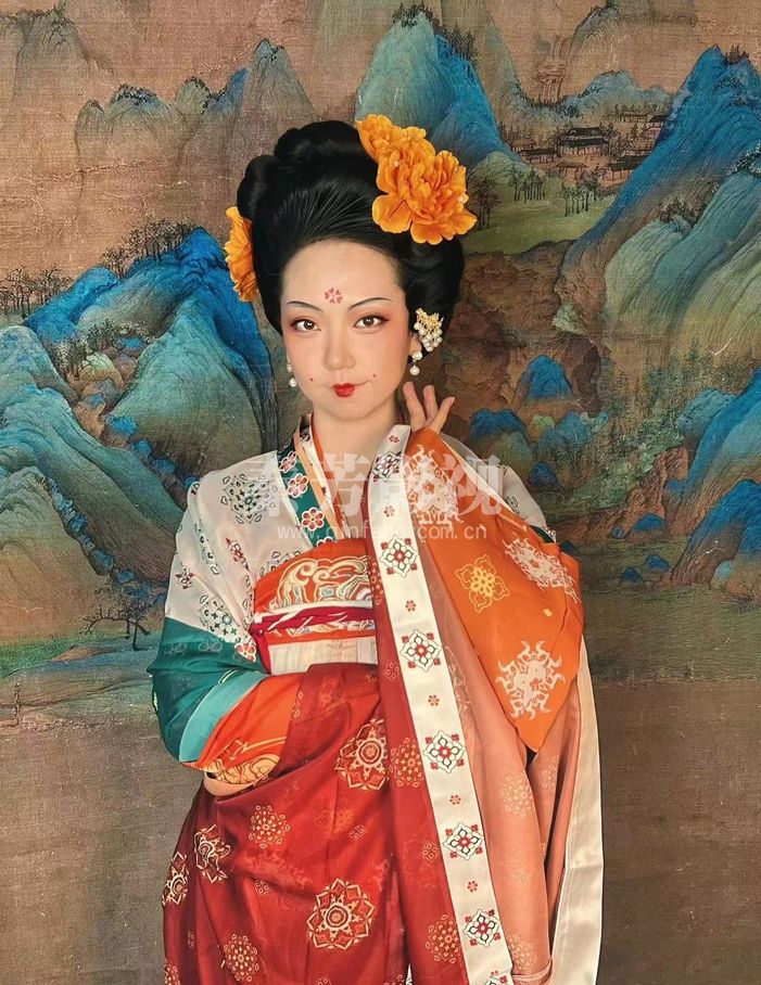 最近流行的影视圈汉女妆