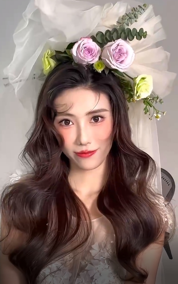 秦芳影视 17期的美女型造