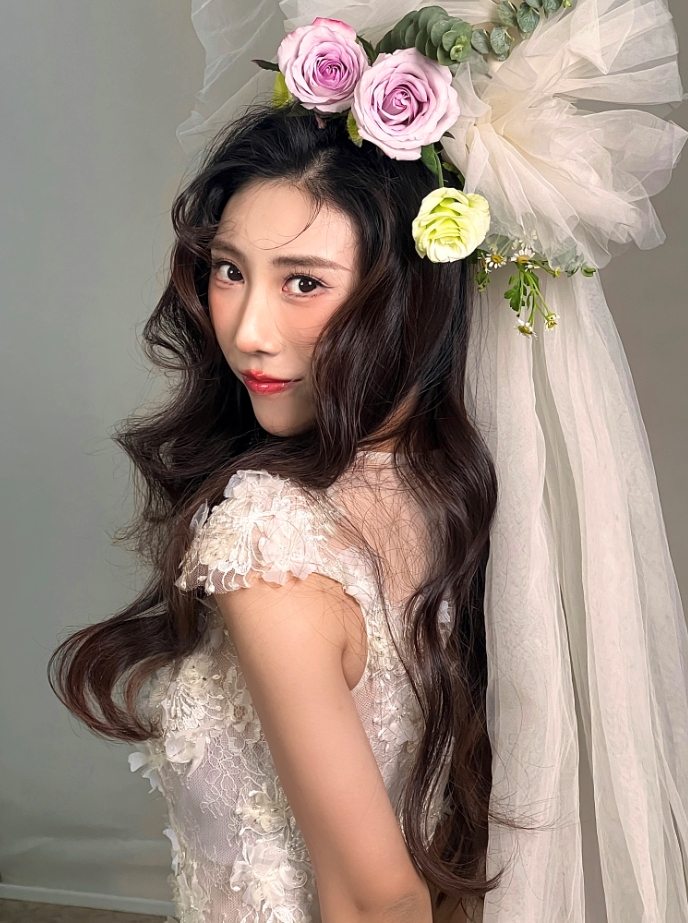 剧组化妆师是否会因为收入低而被人看不起