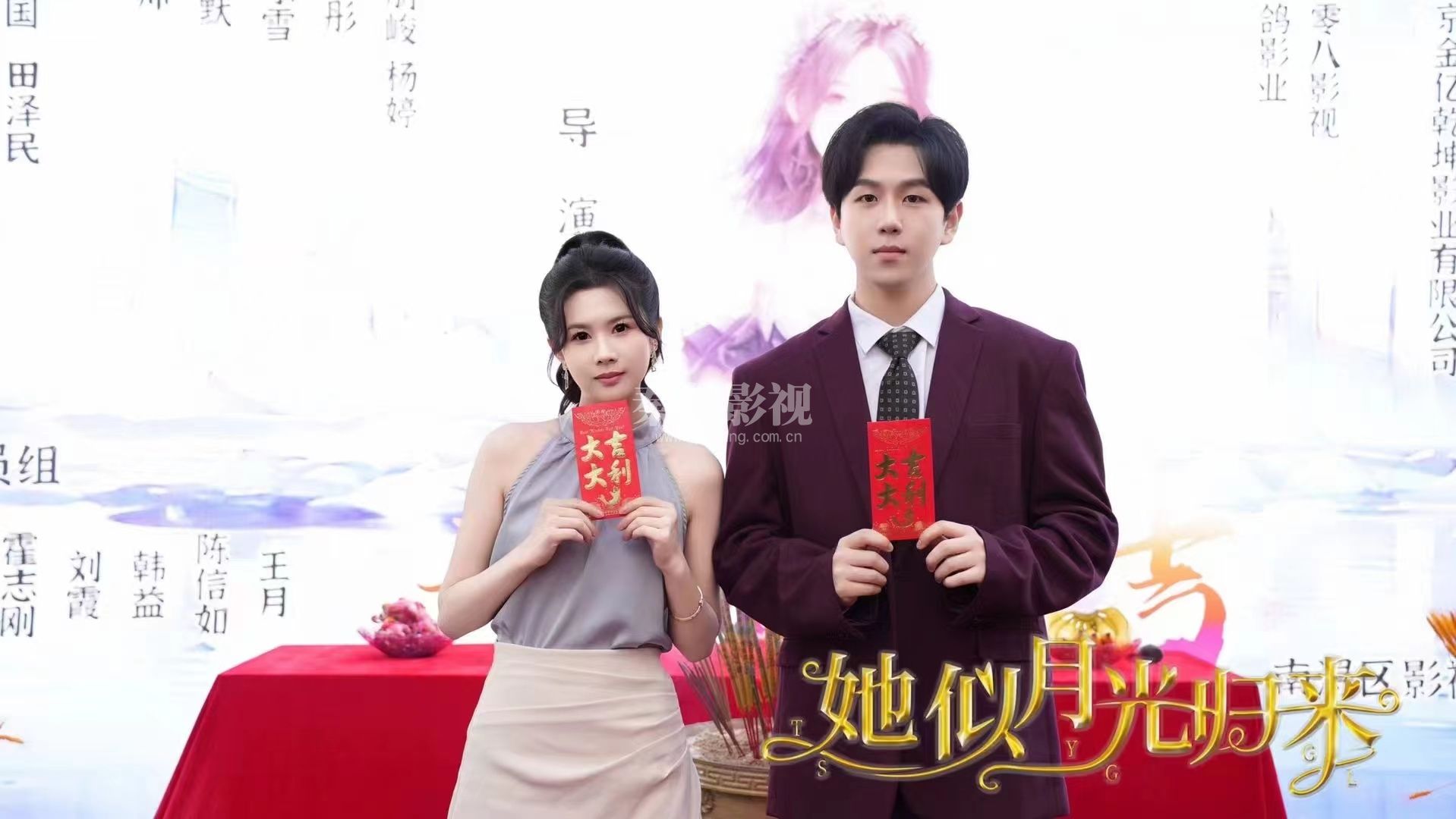 学生杨彩铃参加《她似月光归来》担任化妆师