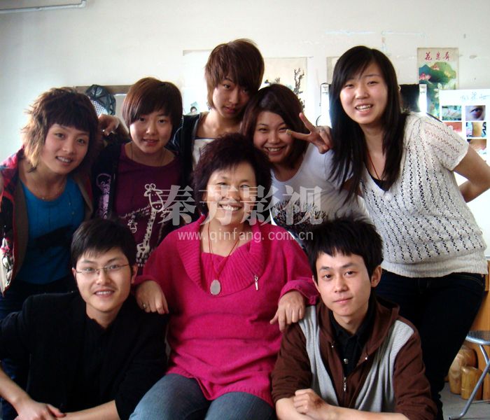 现存的三个化妆大师 哪个更主流