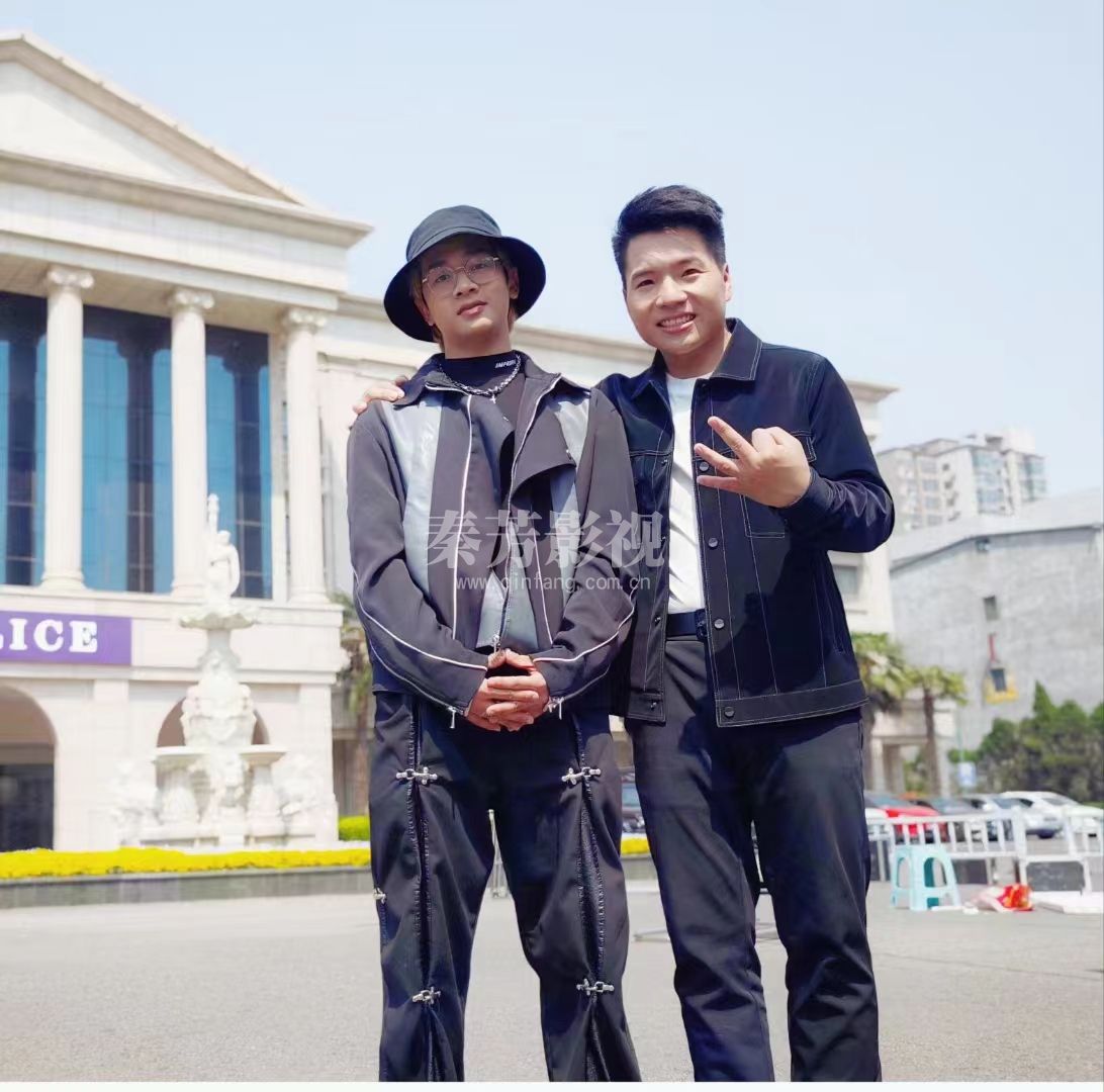 学生郑佳伟同学参加《护卫者3决战》开机