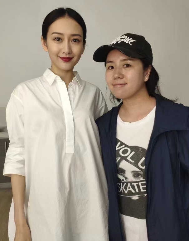 剧组里的梳妆师和化妆师有什么区别