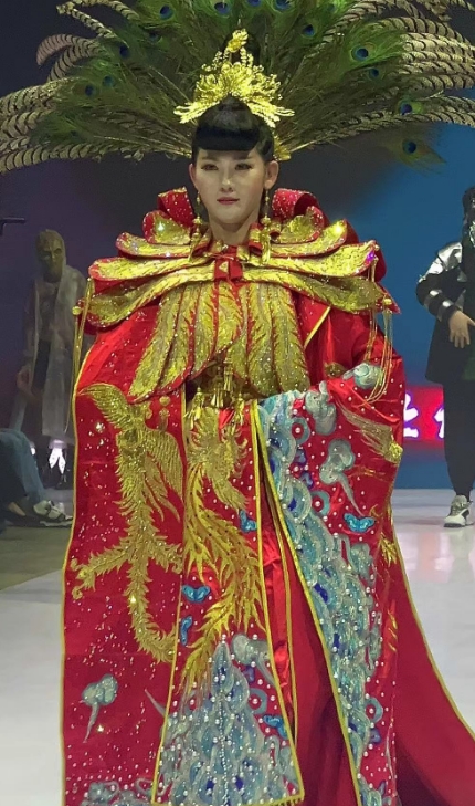 电视台招聘化妆师主要做什么