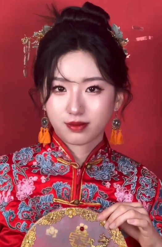 当了剧组化妆师后：老师的建议与同学的观点