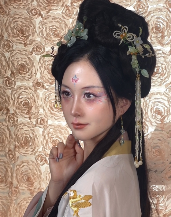 学校培养影视化妆师的意义