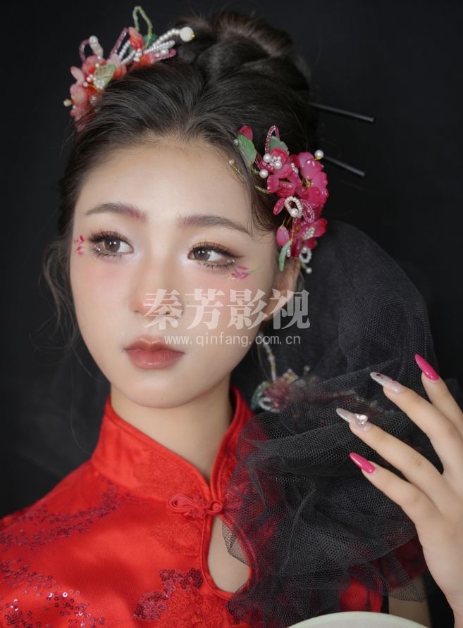 红衣新娘 同学都说漂亮到家了