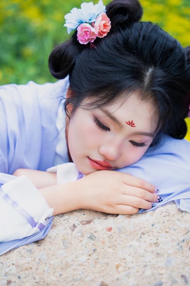 除了正规学校，还有哪些途径可以学习化妆技巧