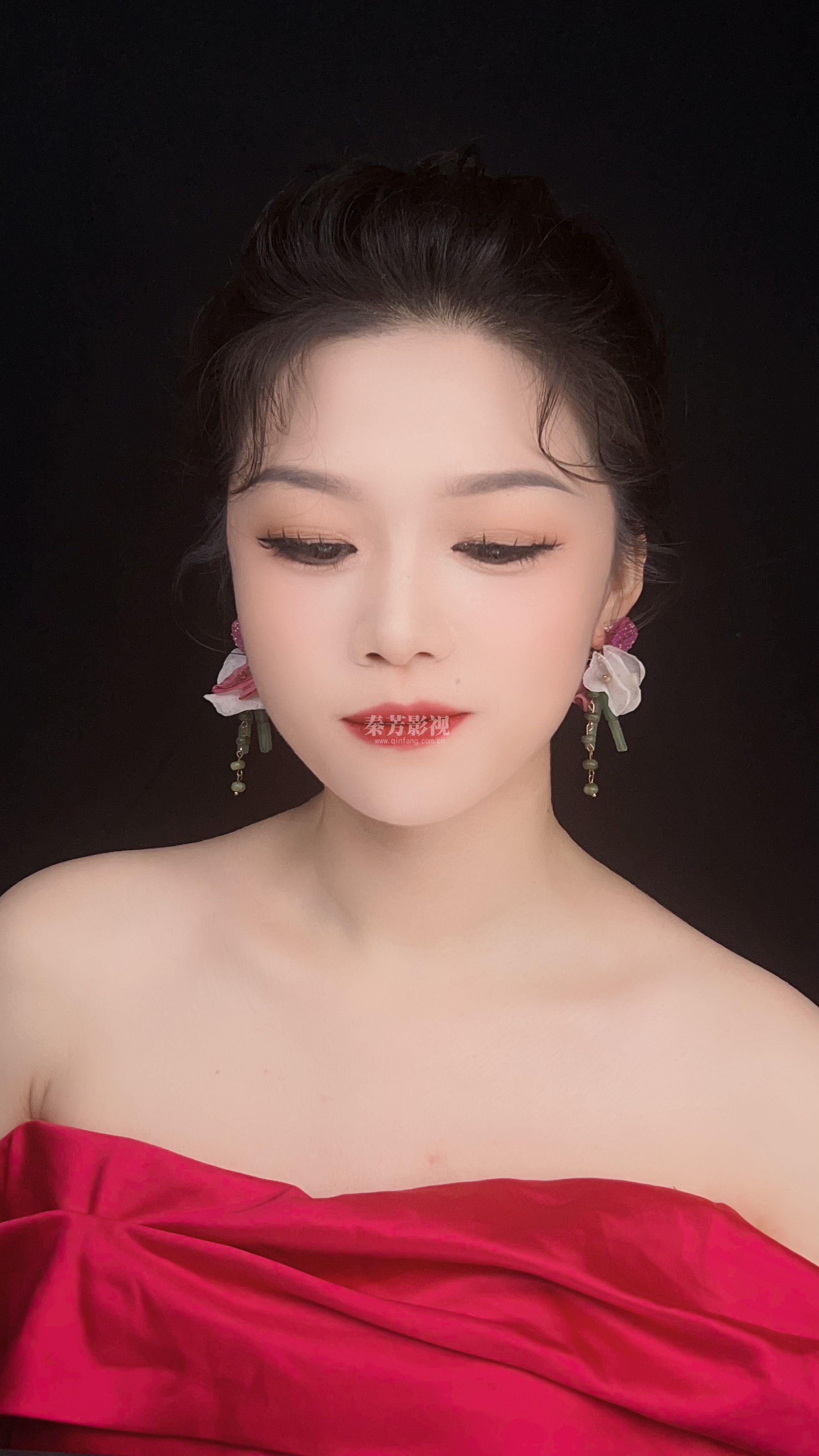 不算美女 但看着很舒服