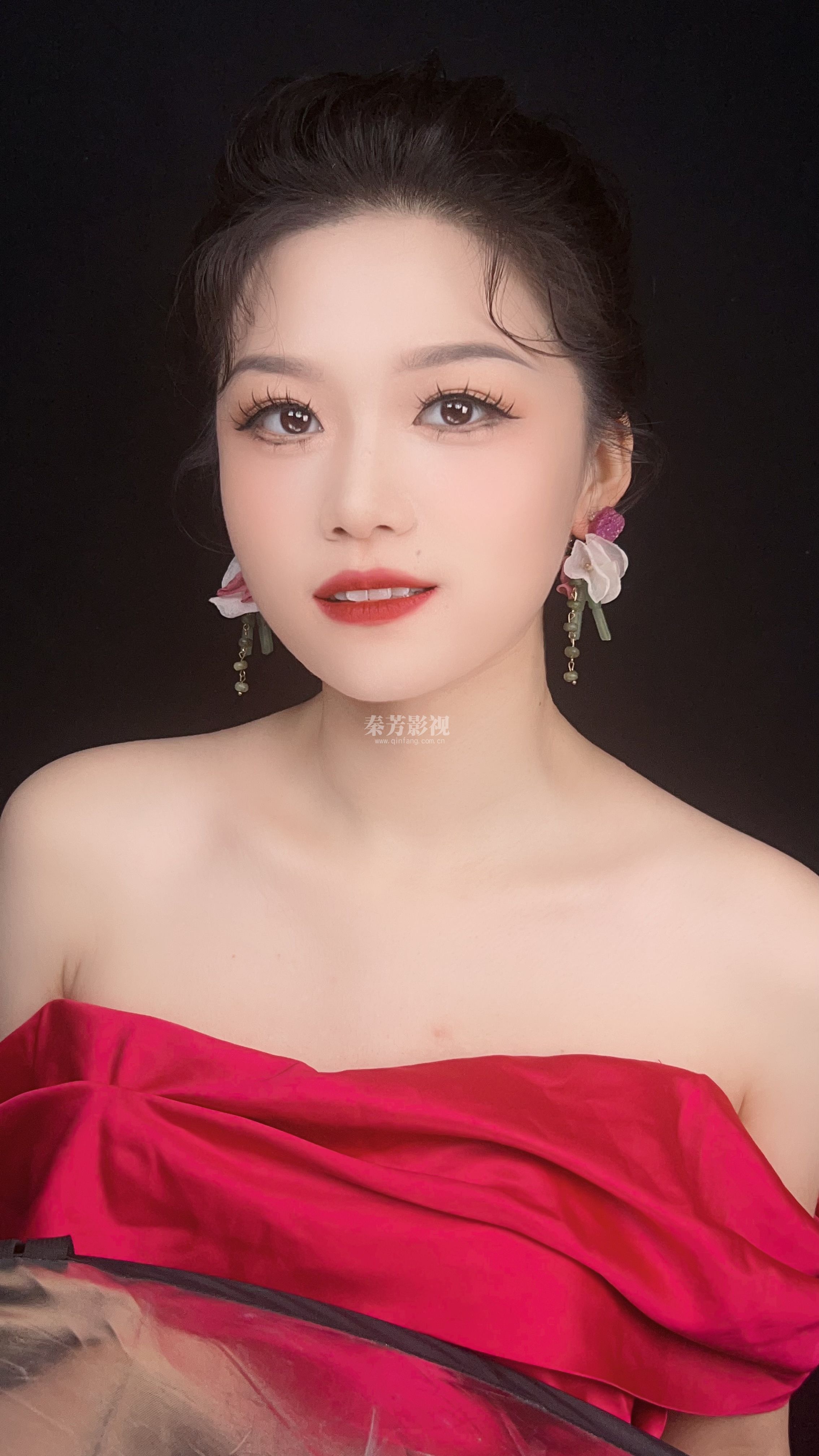 不算美女 但看着很舒服