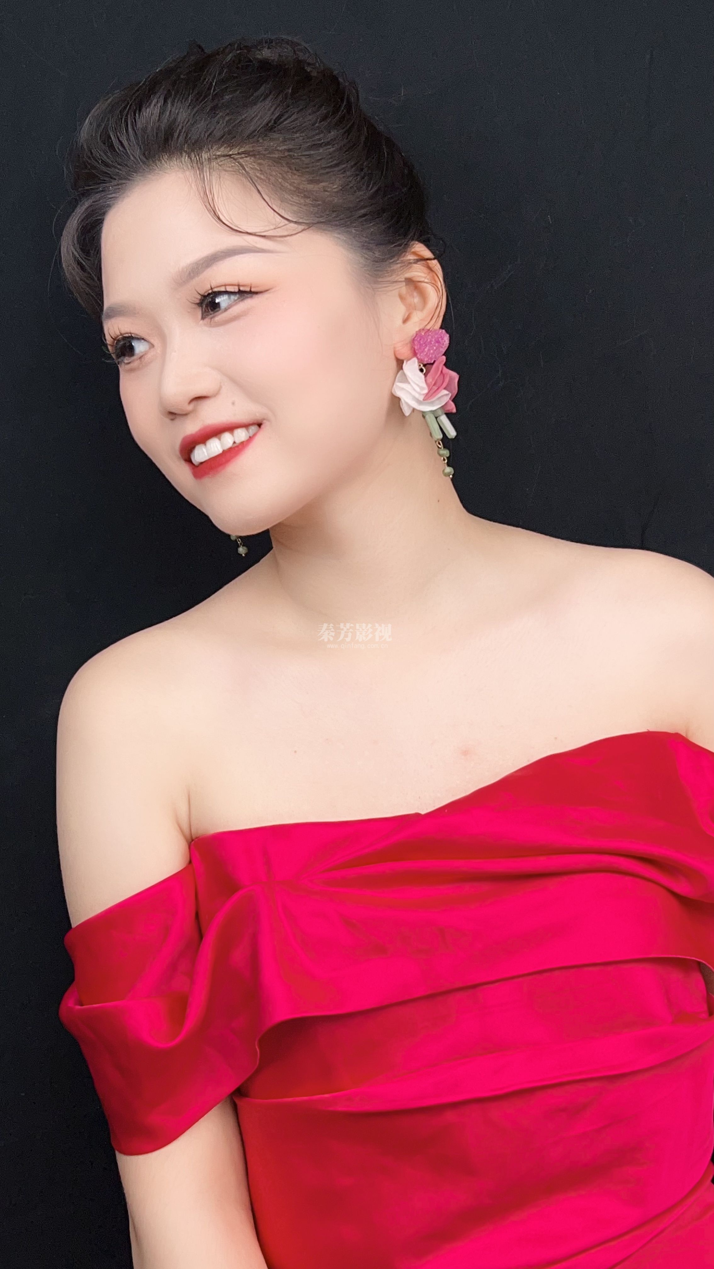 不算美女 但看着很舒服