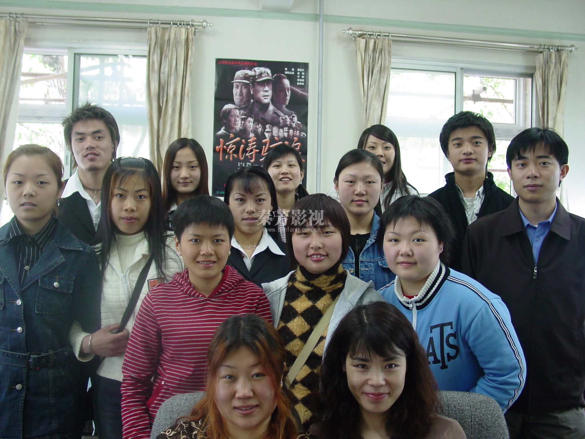 化妆师在不同行业（如电影、电视、时尚）中有哪些不同的工作机会