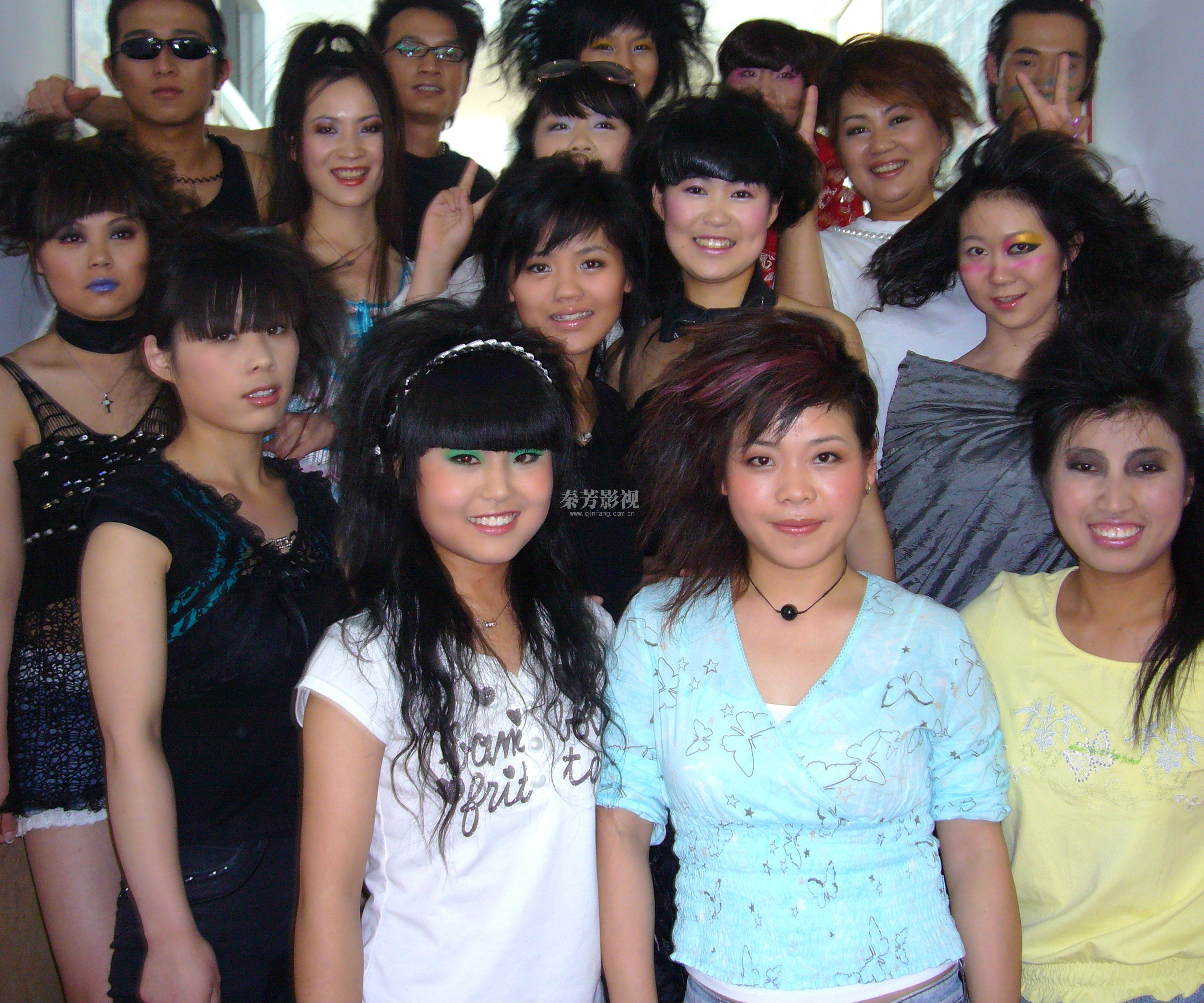 化妆师在提升个人品牌时 应该如何选择适合自己的营销策略