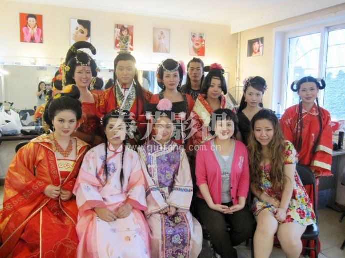 化妆学校如何帮助学生提升化妆技能