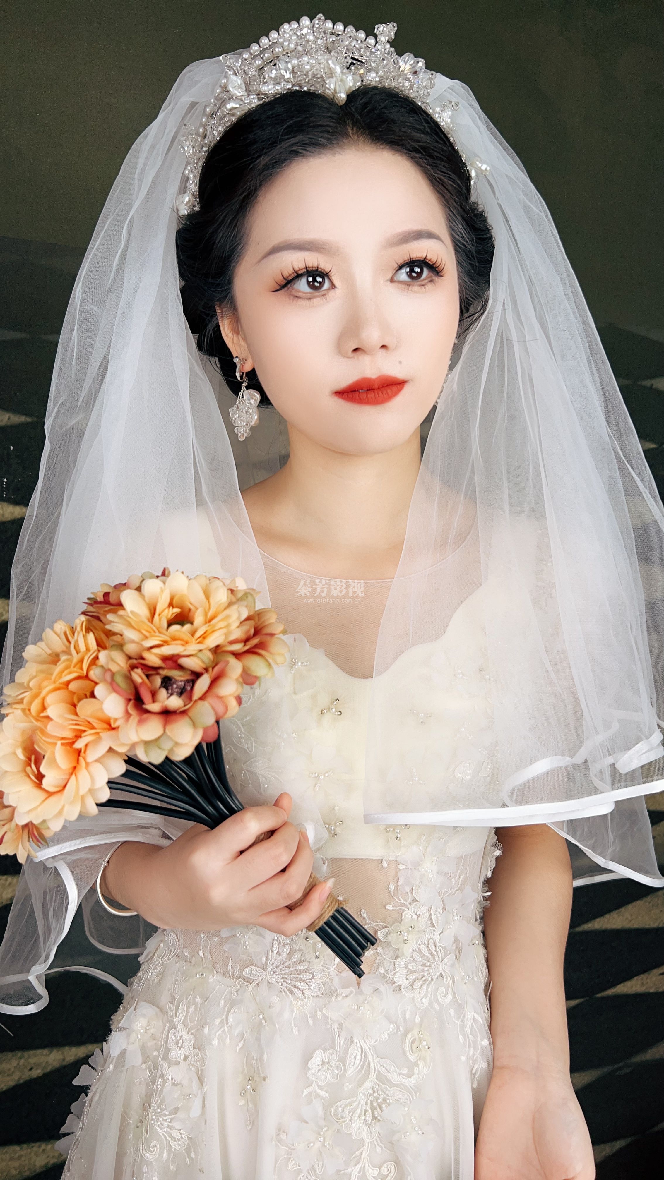 学员做的两种新娘造型