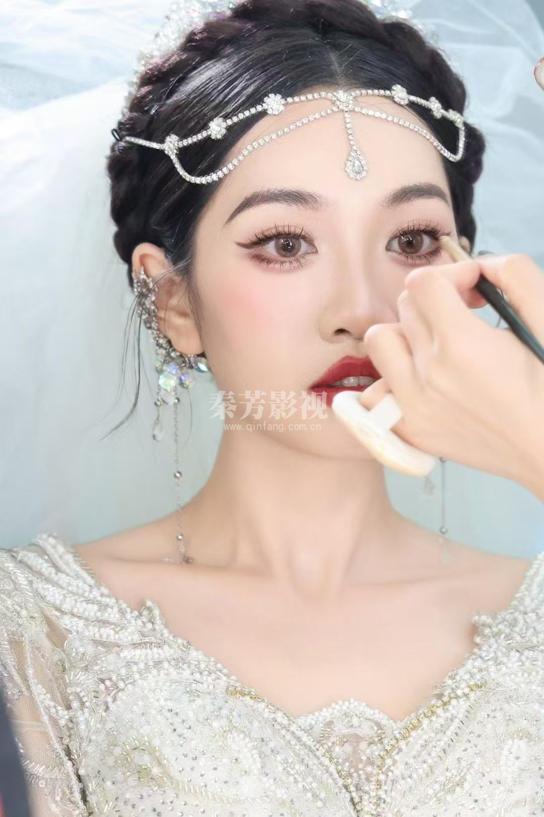 不常见的新娘装