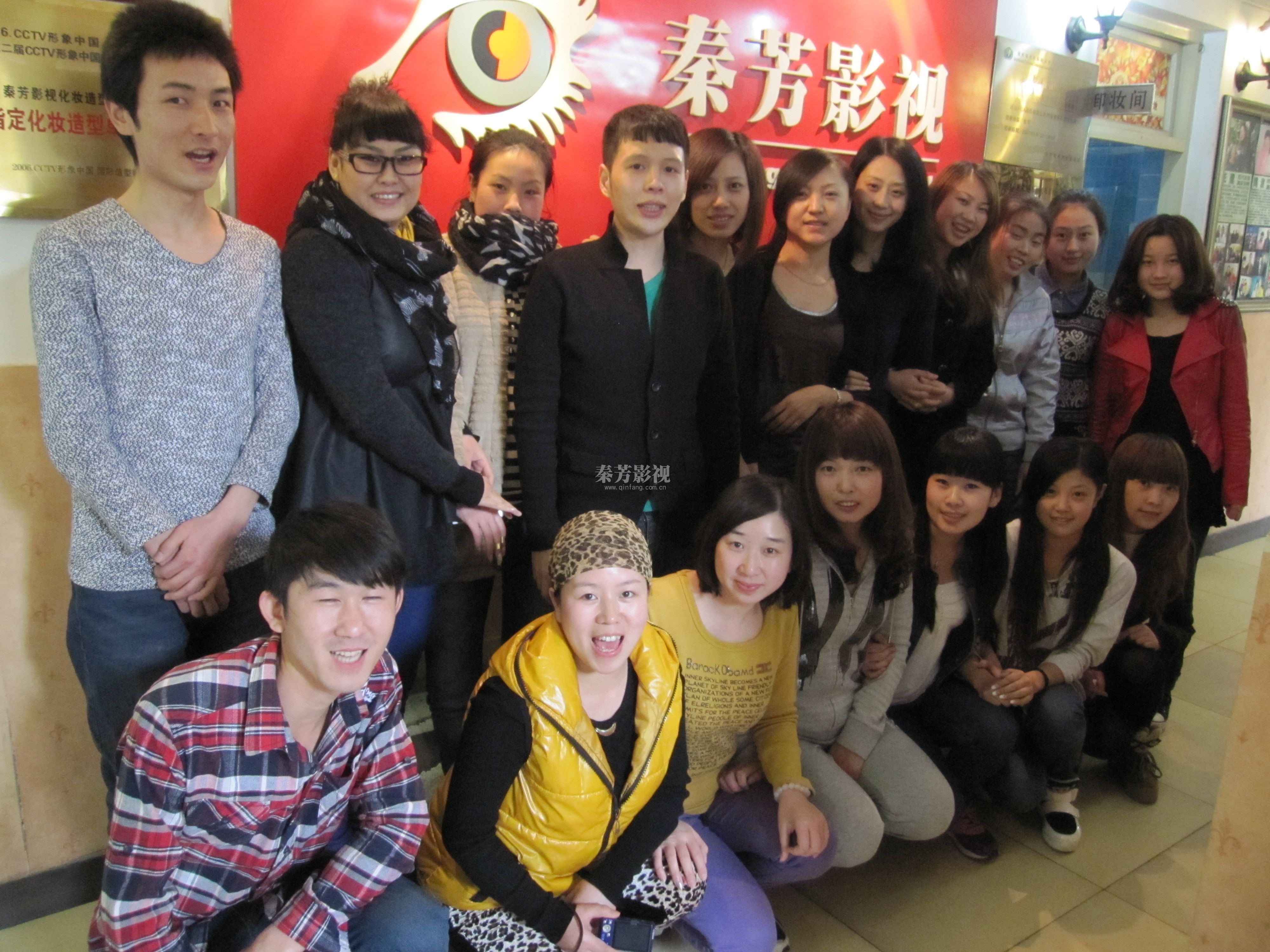 老师说男朋友不能学化妆 但我不服 其实从事化妆做的好的还是男孩子