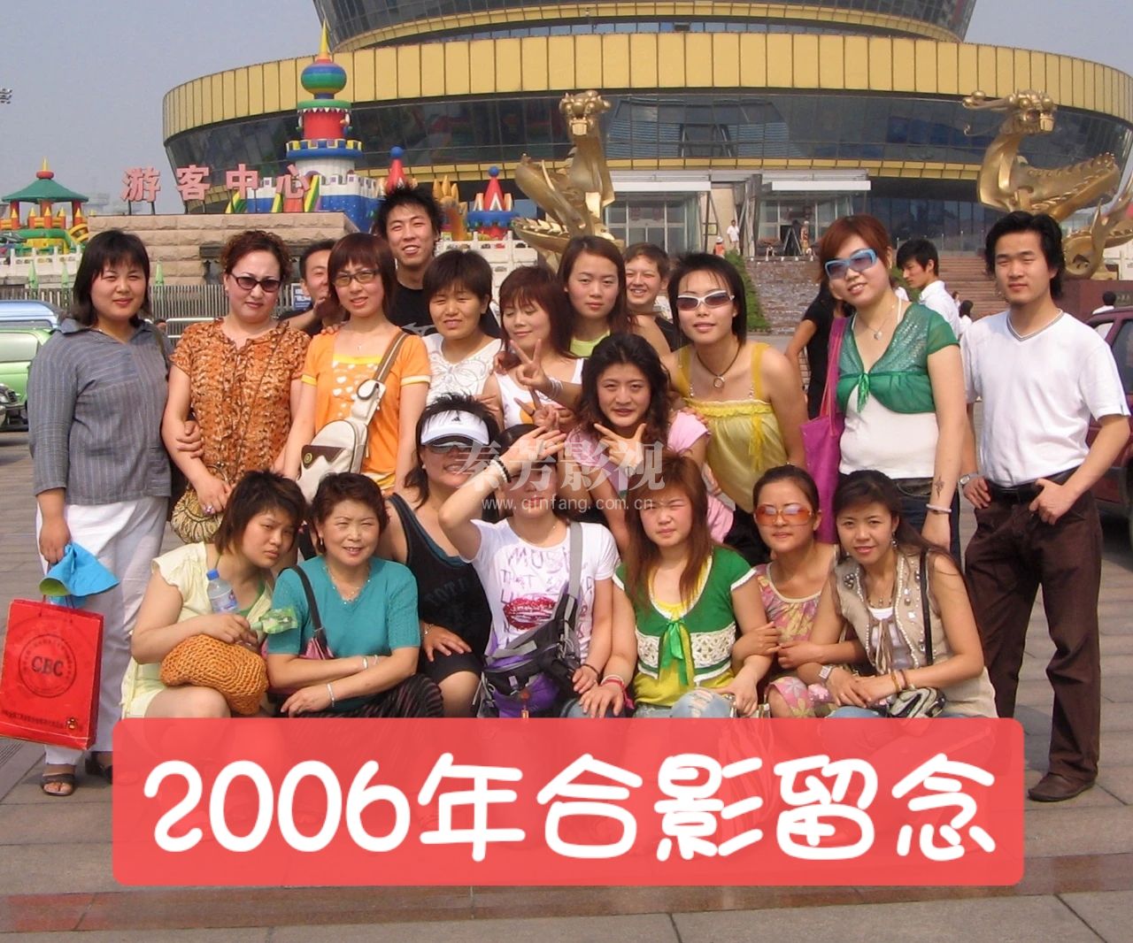 当了剧组化妆师是需要自己接戏吗 自己接会不会接不到