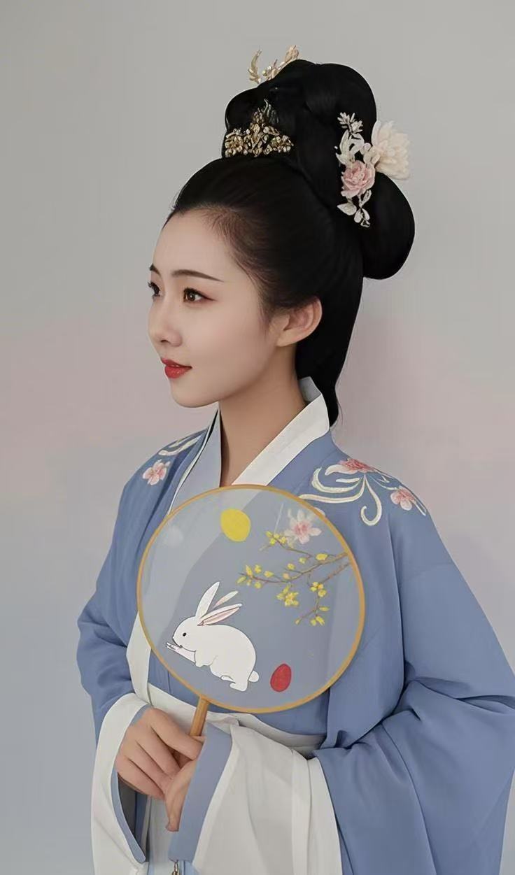 化妆师的口碑评价一般需要参考多少条才能比较准确