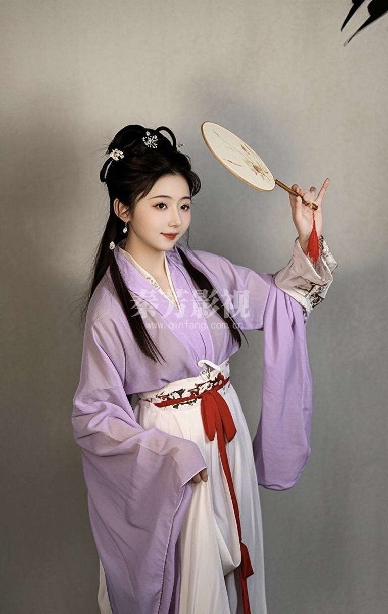 紫衣圆脸美女 学员都喜欢