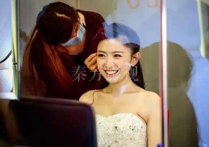 一般情况下，剧组会为每个演员准备多少化妆品