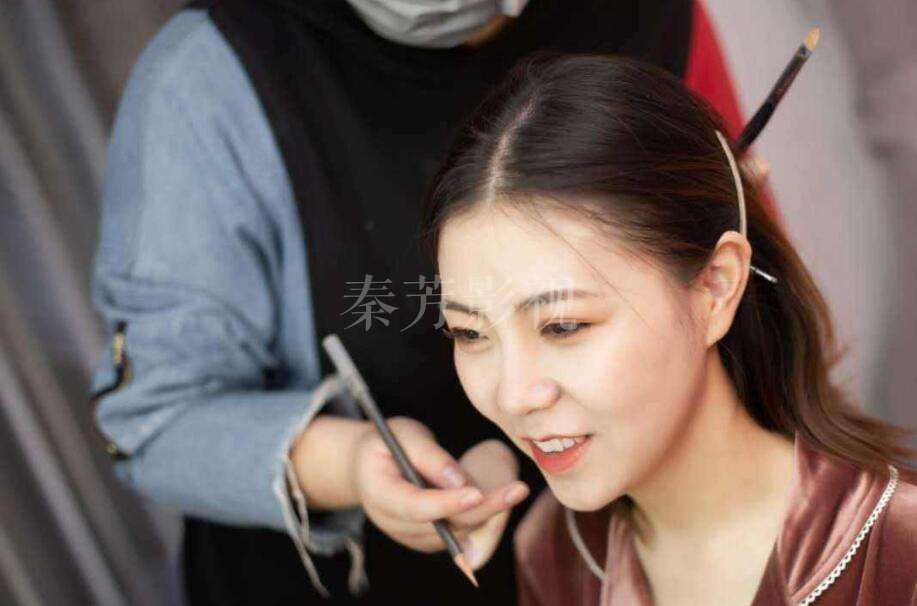 在影视化妆学校如何判断师资力量是否真实