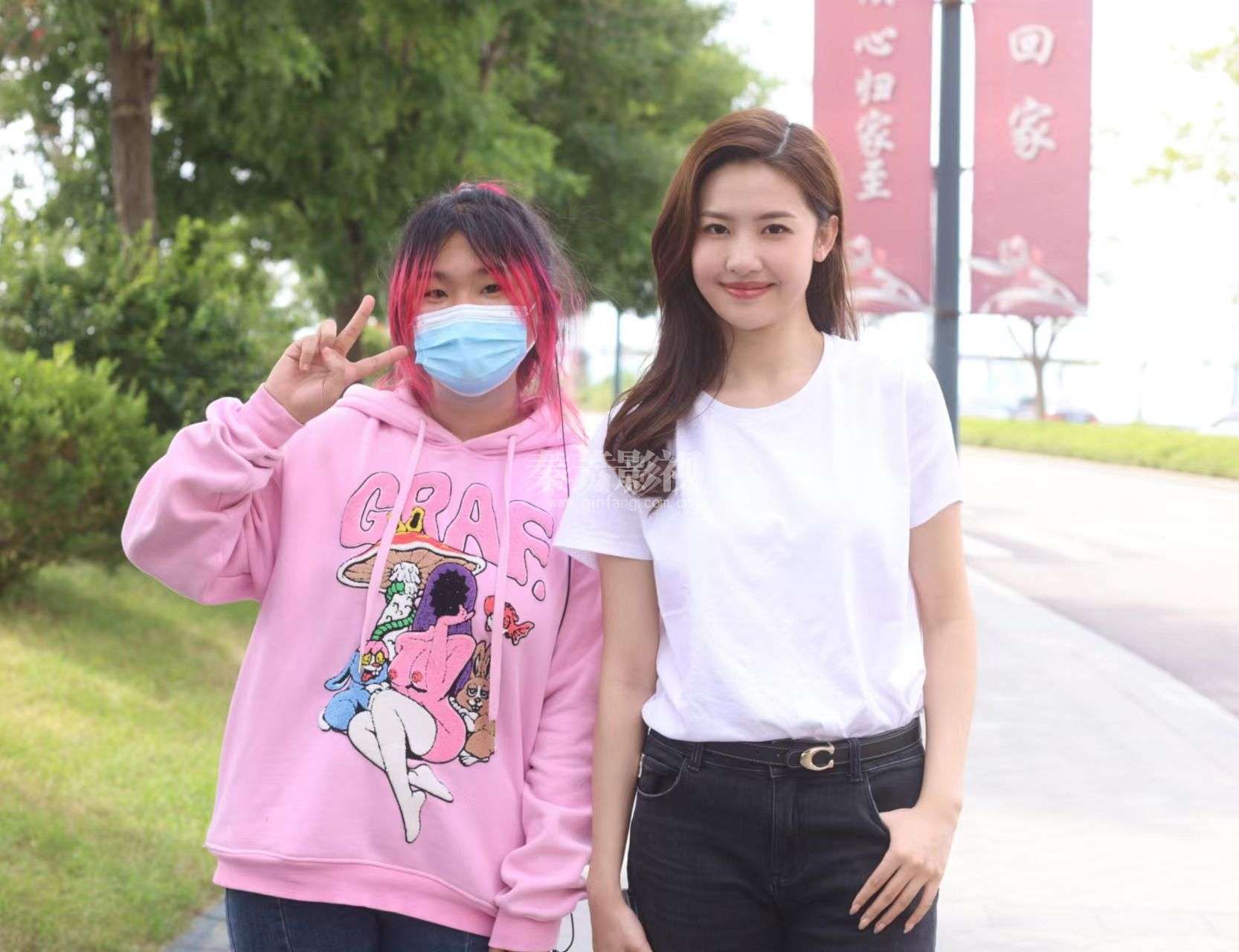 如何维护剧组化妆师在行业内积累的人脉资源