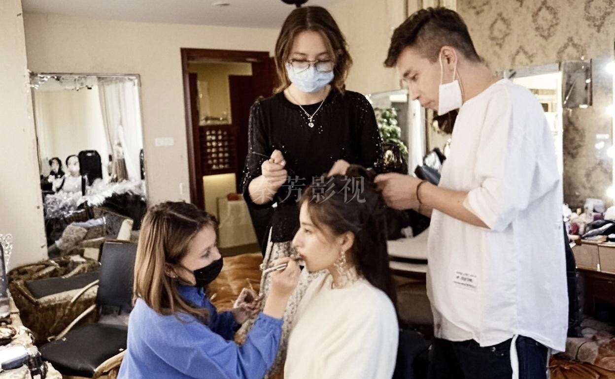 不同文化背景对妆容审美的影响有哪些？如何精准把握其核心特质