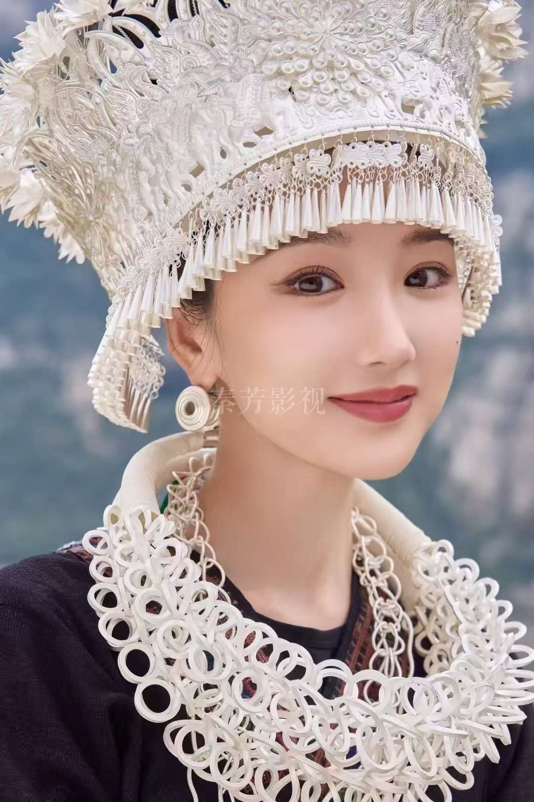 《乌蒙深处》衮月亮🌙老师杀青啦！